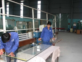 Kính cường lực có cắt được không?