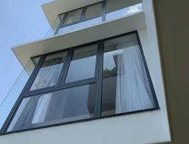THI CÔNG CỬA NHÔM XINFA
