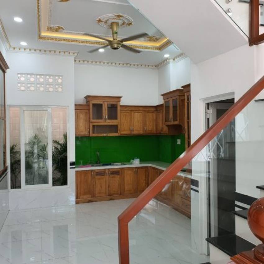 Kính sơn ốp bếp