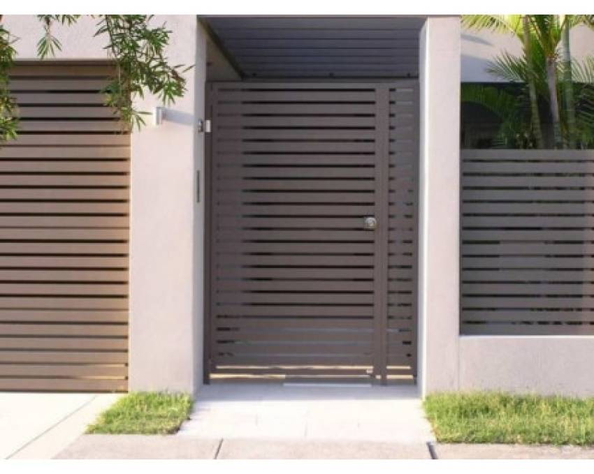 Cửa sắt đơn giản