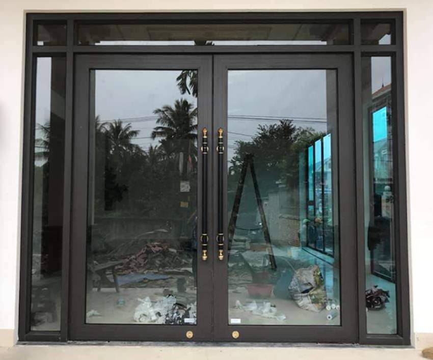 giá cửa kính cường lực