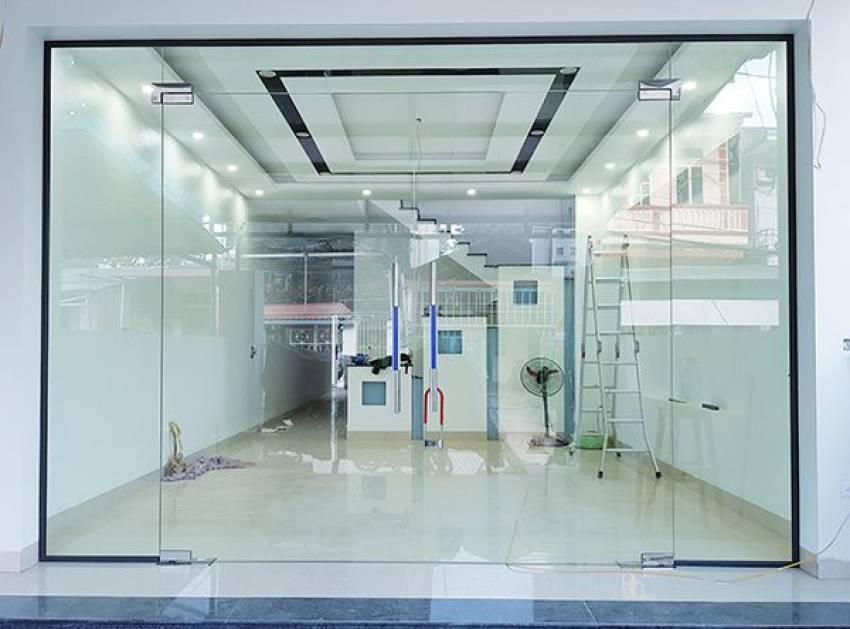mẫu cửa kính cường lực đẹp
