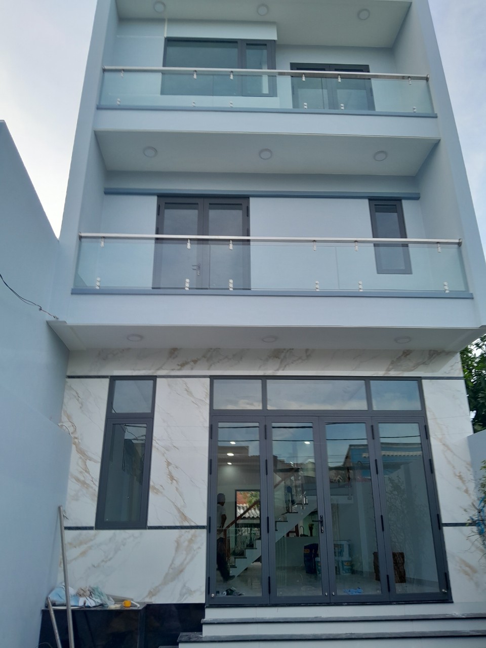 làm cửa nhôm xingfa