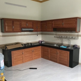 Tủ bếp nhôm vân gỗ 