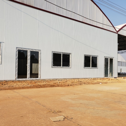 Cửa sổ Nhà Xưởng Nhôm XinFa