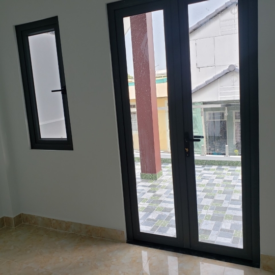 Làm cửa nhôm kính Bình Dương