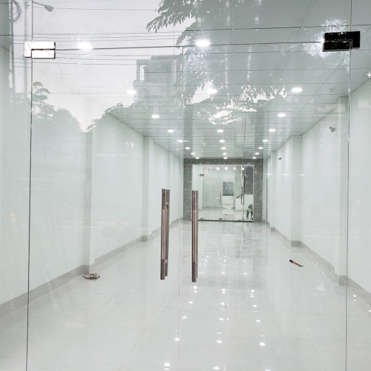 Cửa 2 cánh kính cường lực 
