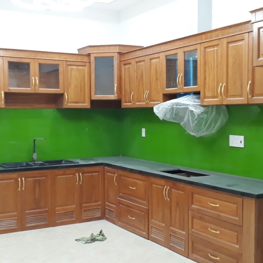 Kính sơn ốp bếp  5 Ly Cường Lực
