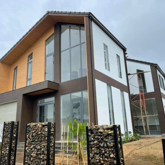 Nhà phố hiện đại
